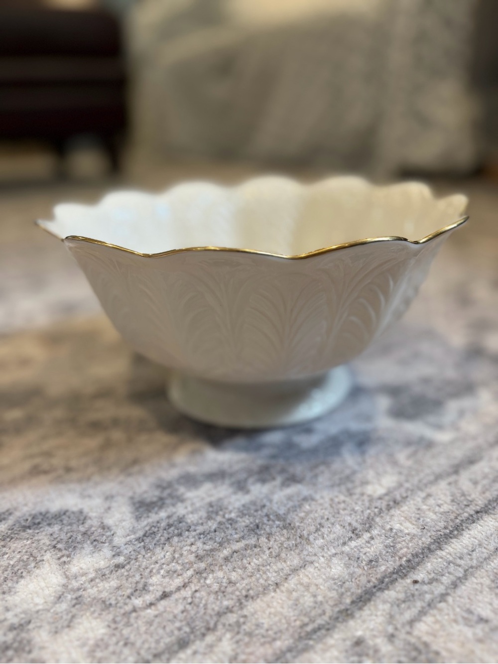 Lenox Ivory Porcelain Scalloped Footed Bowl with Gold Rim